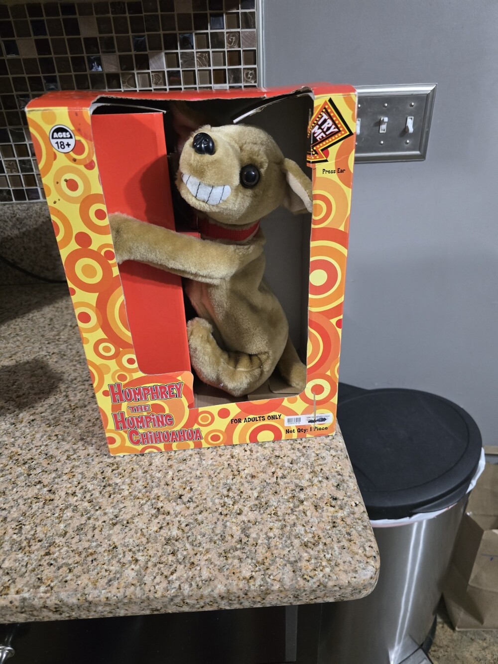 "Humphrey The Humping Dog" Chihuahua Novelty Animated Toy Gemmy New In Box.